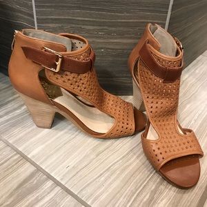 Vince Camuto Sandal